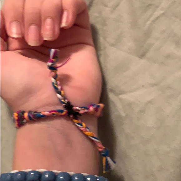 cute adjustable friendship bracelet - Picture 2 of 2